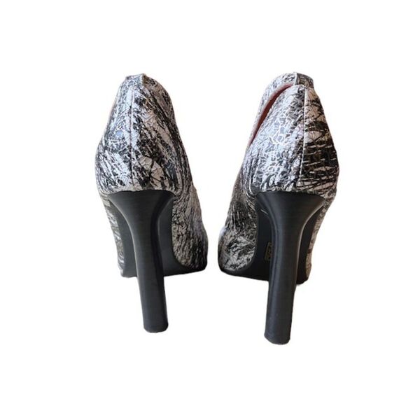 Jeffrey Campbell Theodora Handmade Ibiza Last Pointed Toe Pumps White Black Gold - Picture 7 of 14